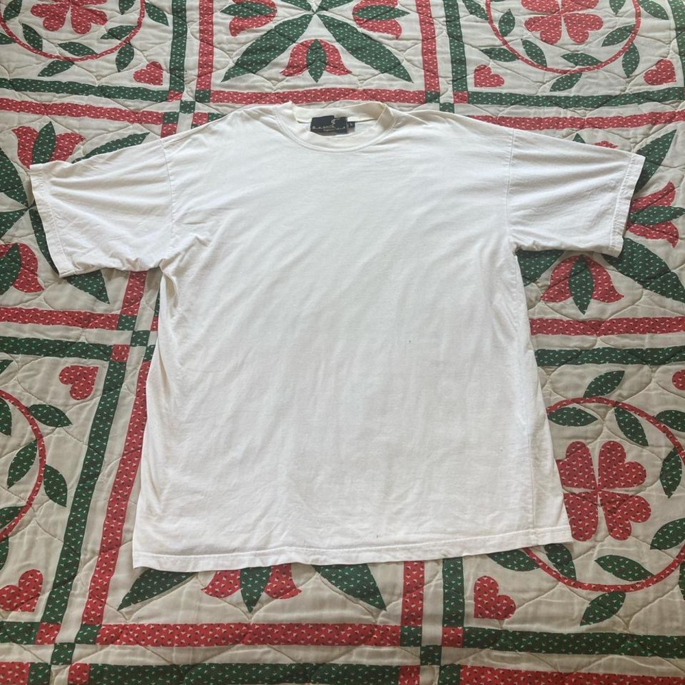 Classic white cotton tshirt